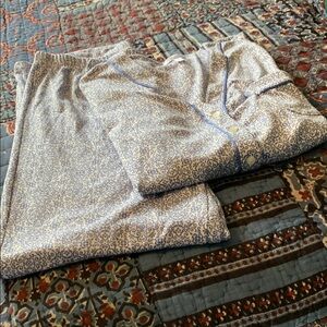 Ladies long sleeve sleepwear / nwt